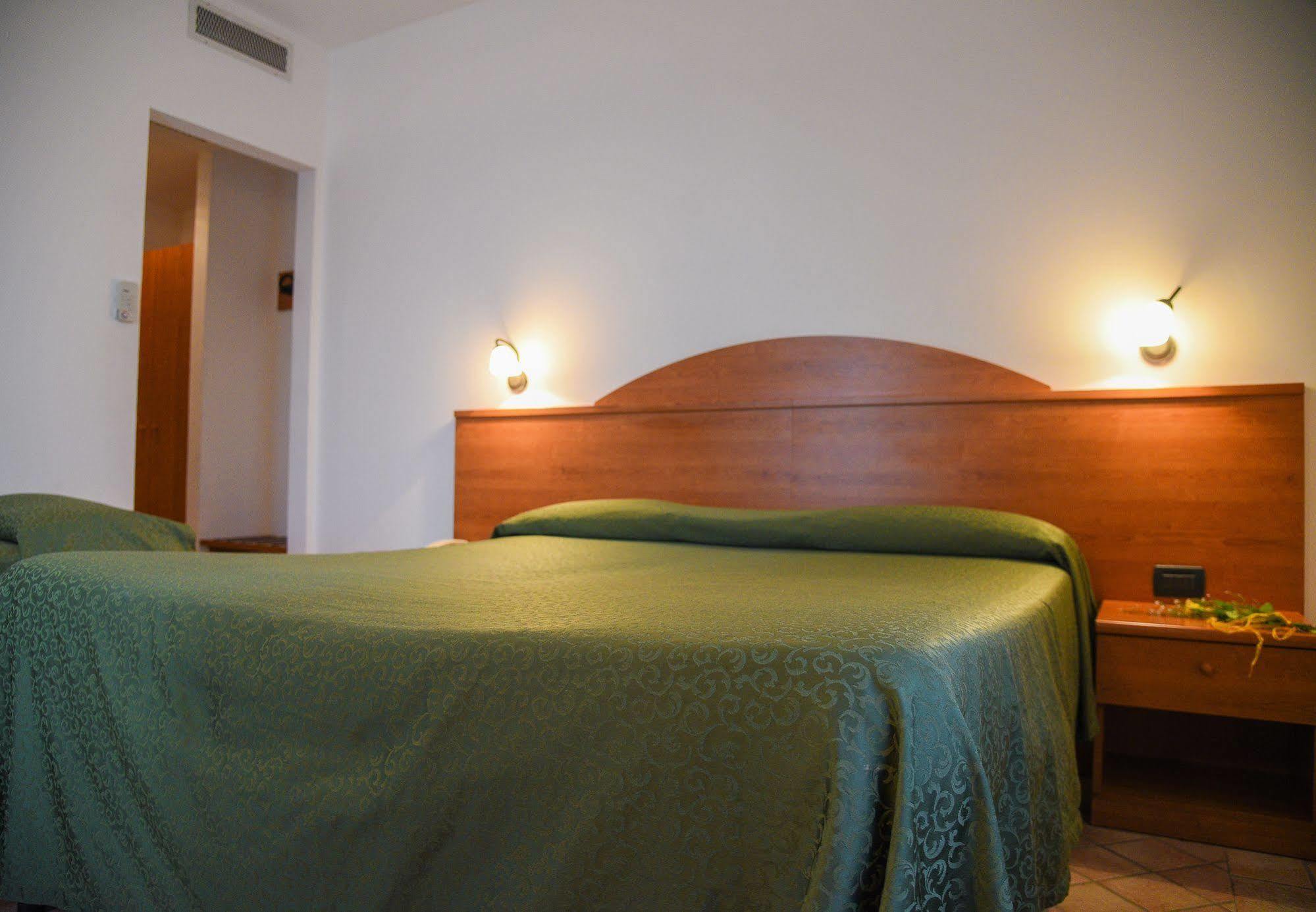 Carlo'S Hotel Castagneto Carducci Exteriér fotografie
